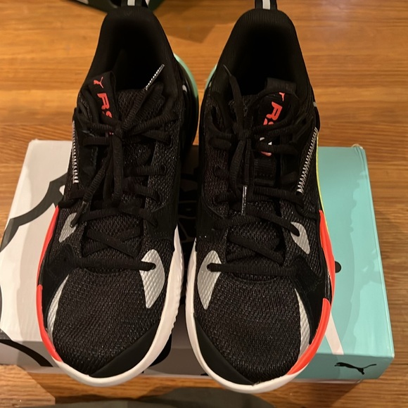 JUNIORS PUMA RUNNING SNEAKERS - Picture 2 of 5